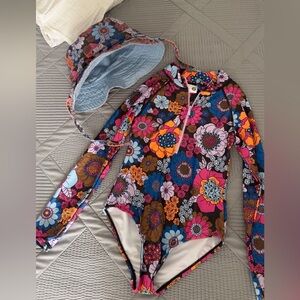 Bodysuit swimsuit with matching bucket hat